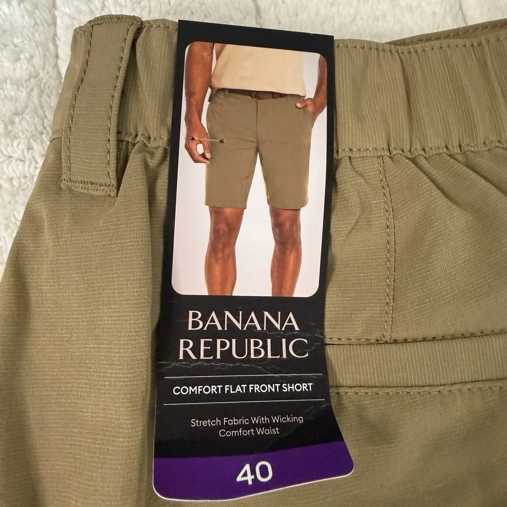 New Banana Republic Beige Comfort Stretch Shorts 40 Wicking Waist Athleisure